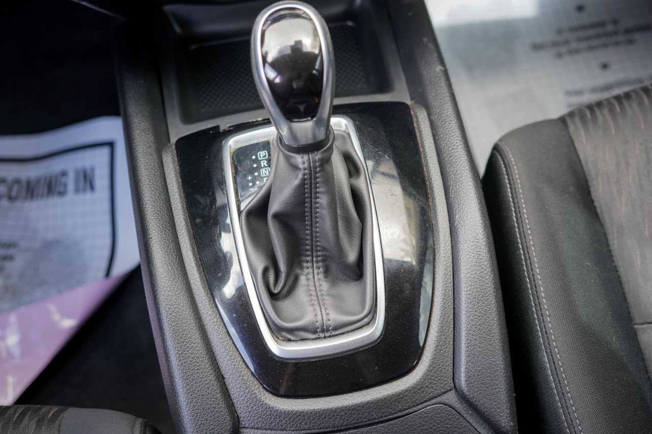 Used 2020 Nissan Rogue S image 12