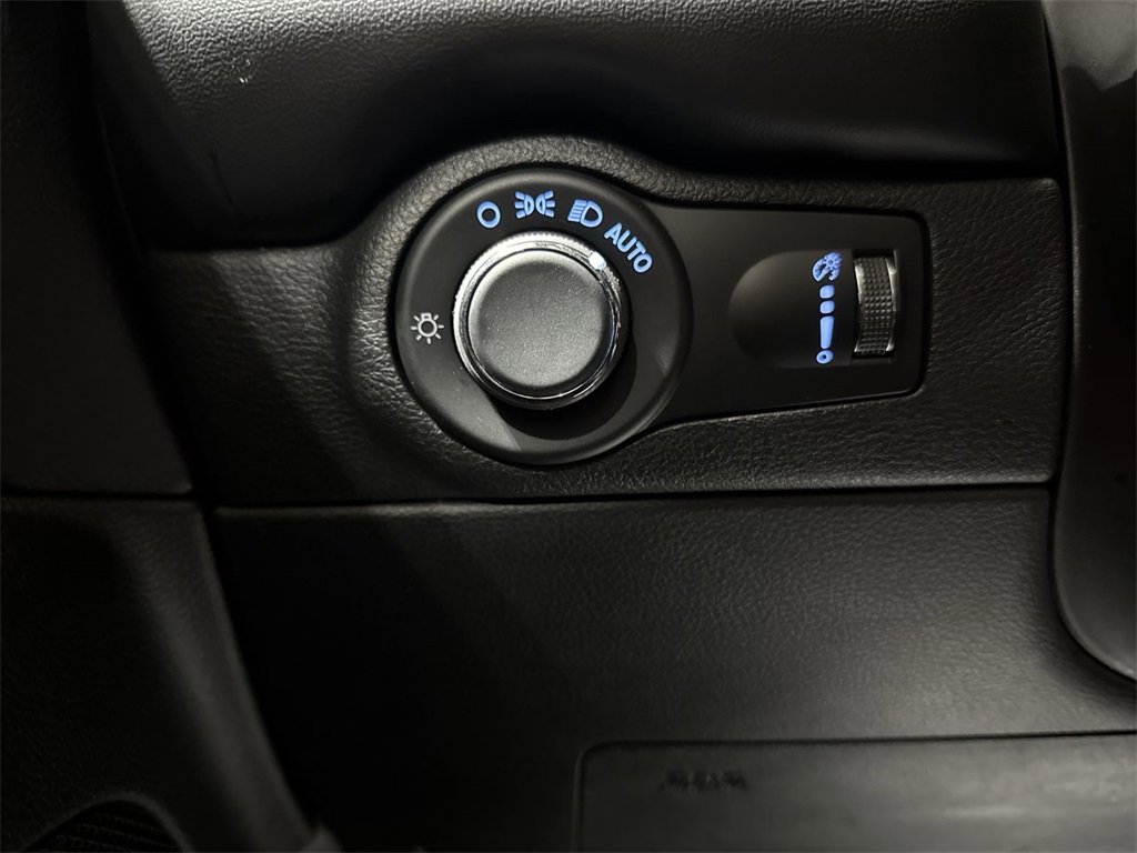 Used 2024 Dodge Durango GT image 19