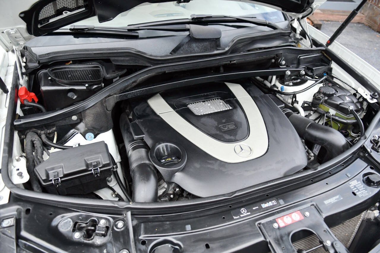 Used 2011 Mercedes-Benz GL 450 4MATIC image 22