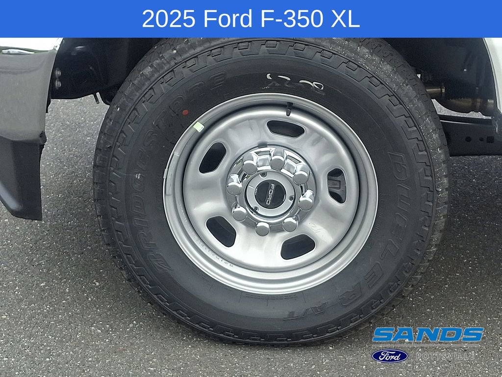 New 2025 Ford F350 XL w/ XL Chrome Package image 5