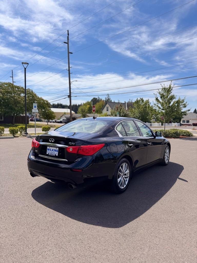 Used 2017 INFINITI Q50 2.0t w/ Moonroof Package AWD/4WD image 5