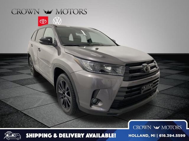 Used 2019 Toyota Highlander SE