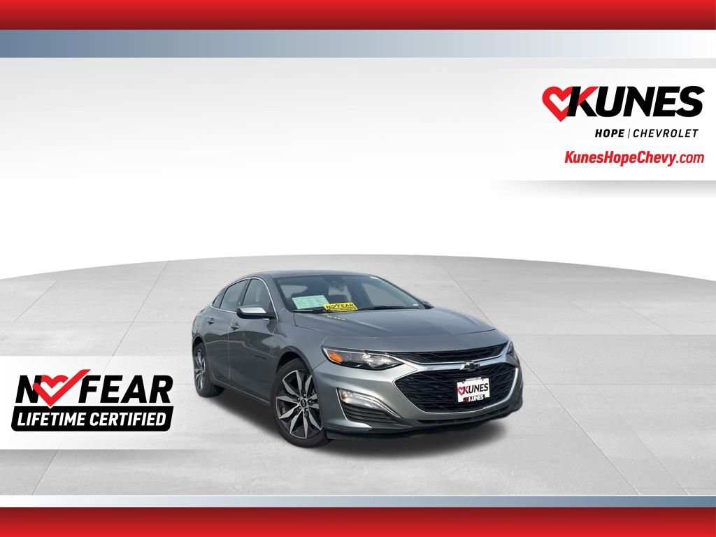 Used 2023 Chevrolet Malibu RS image 1
