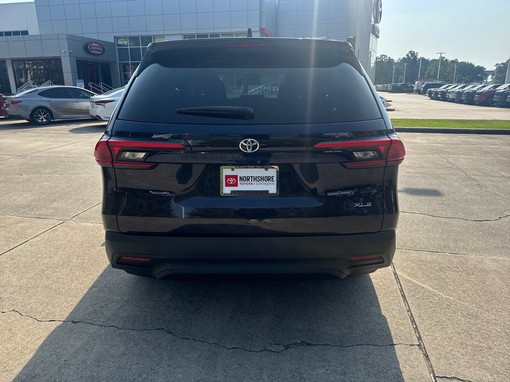 Used 2024 Toyota Grand Highlander FWD image 5