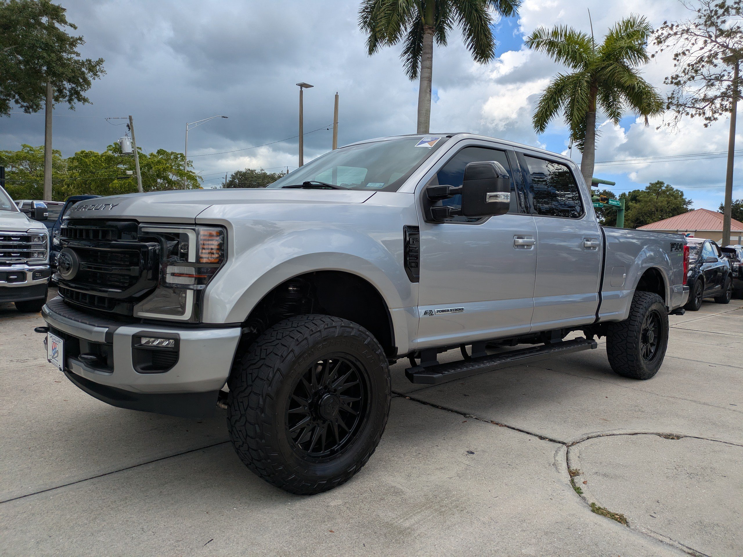 Used 2022 Ford F250 Lariat w/ Black Appearance Package AWD/4WD image 7
