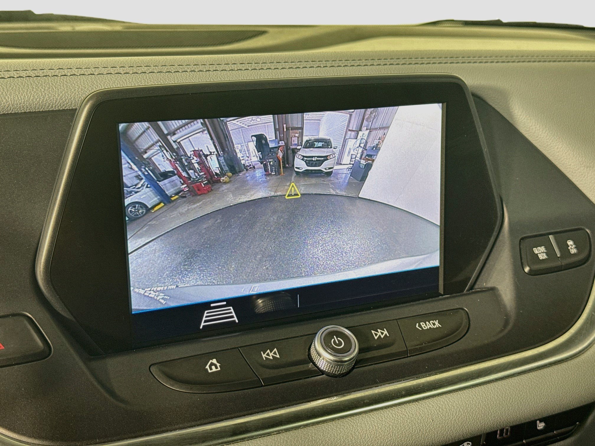 Used 2019 Chevrolet Blazer LT FWD image 19