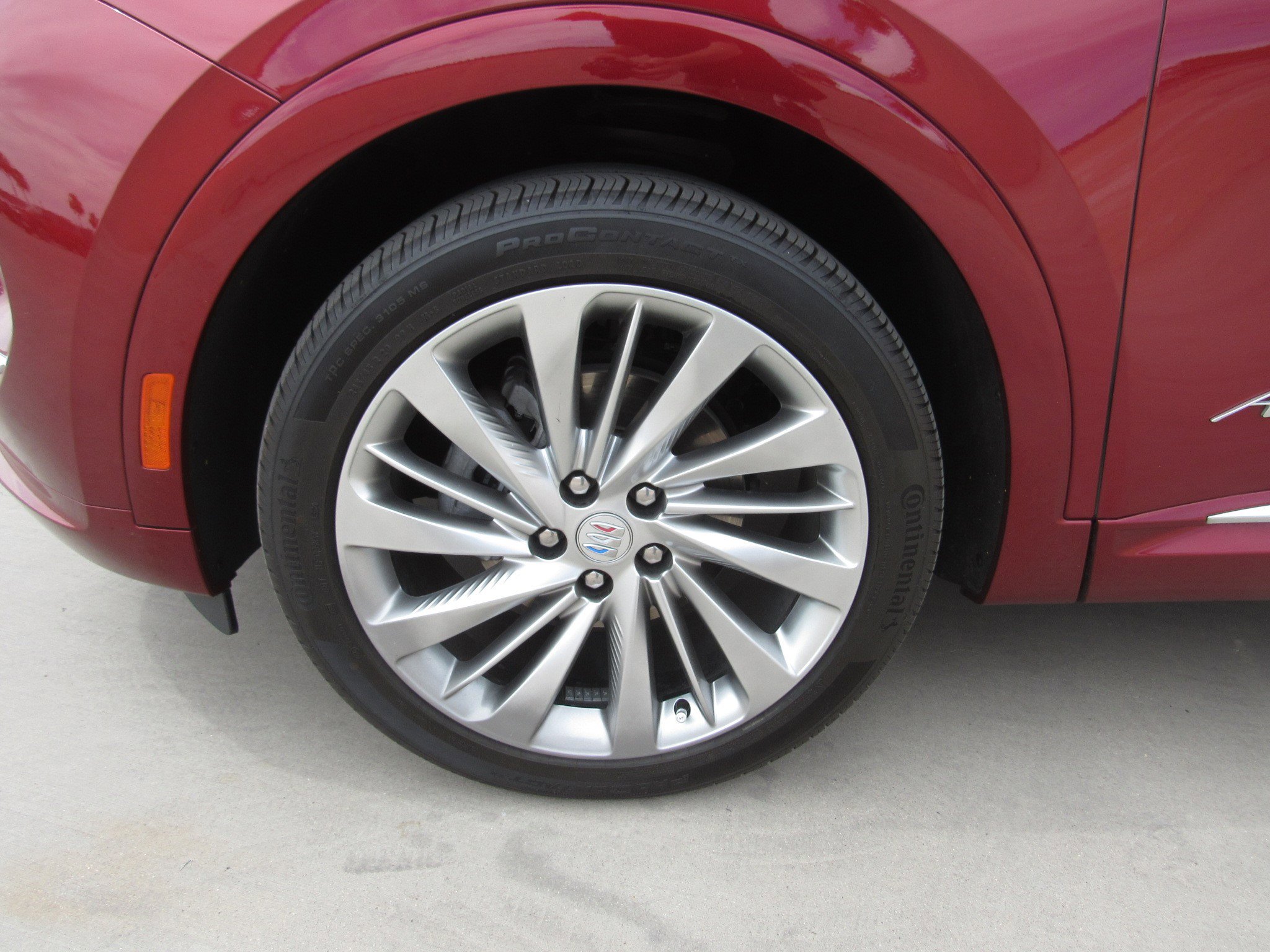 Used 2024 Buick Envision Avenir AWD/4WD image 4