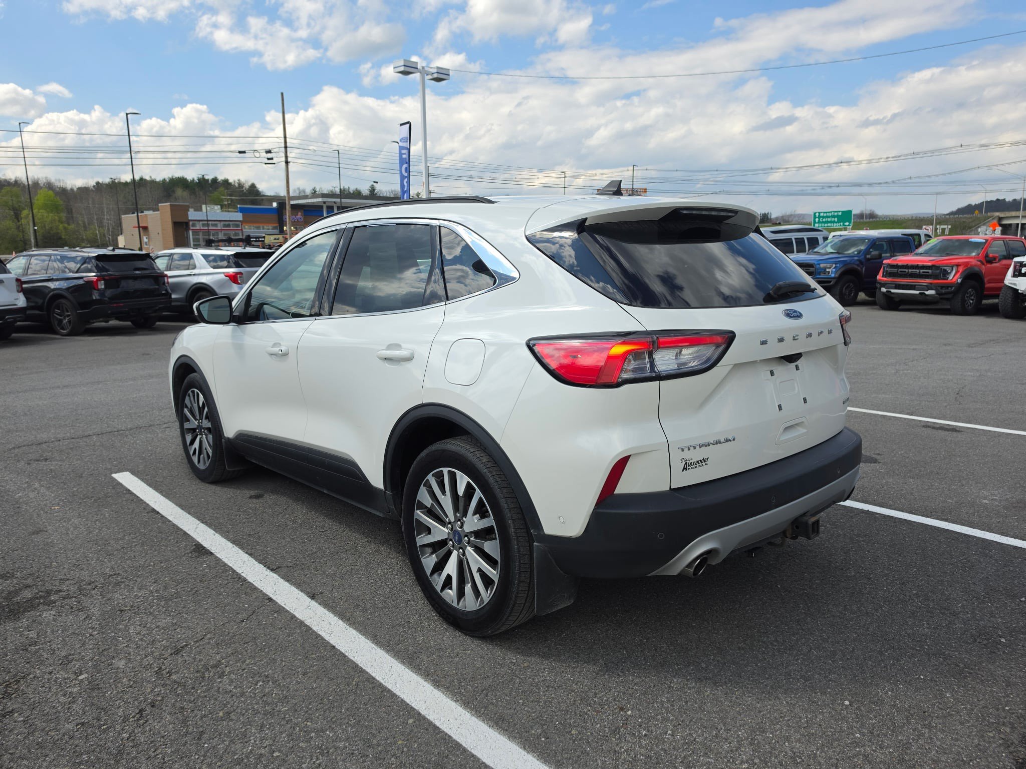 Used 2020 Ford Escape Titanium AWD/4WD image 6