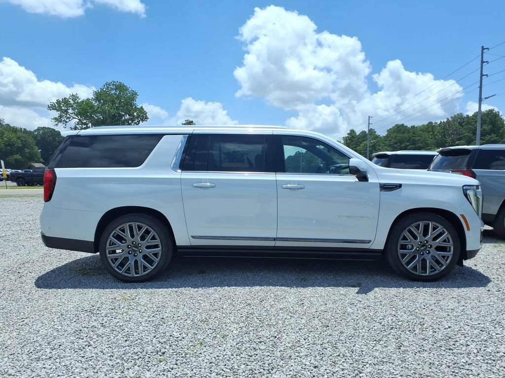 New 2026 GMC Yukon XL Denali Ultimate AWD/4WD image 8