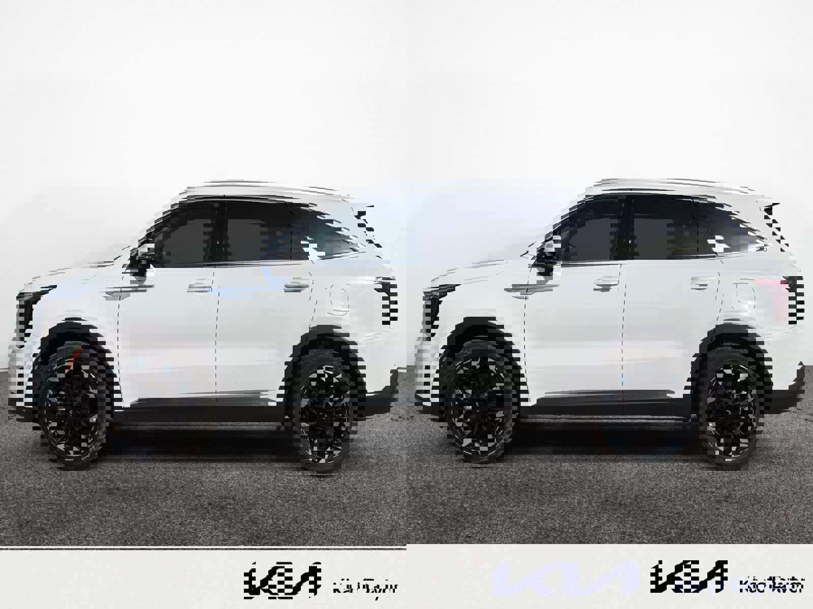 Used 2025 Kia Sorento SX image 2
