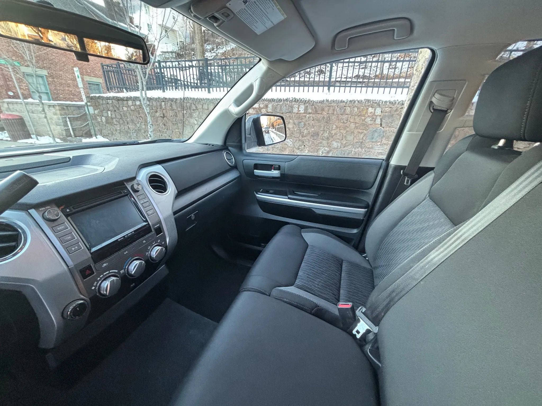 Used 2016 Toyota Tundra SR5 image 18