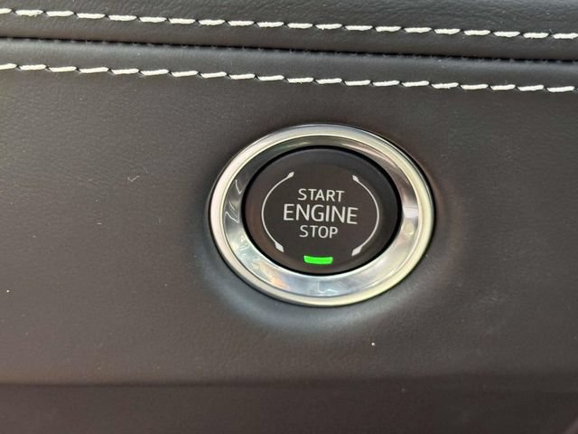 Used 2026 Cadillac Escalade V w/ LPO, ONYX Package AWD/4WD image 29