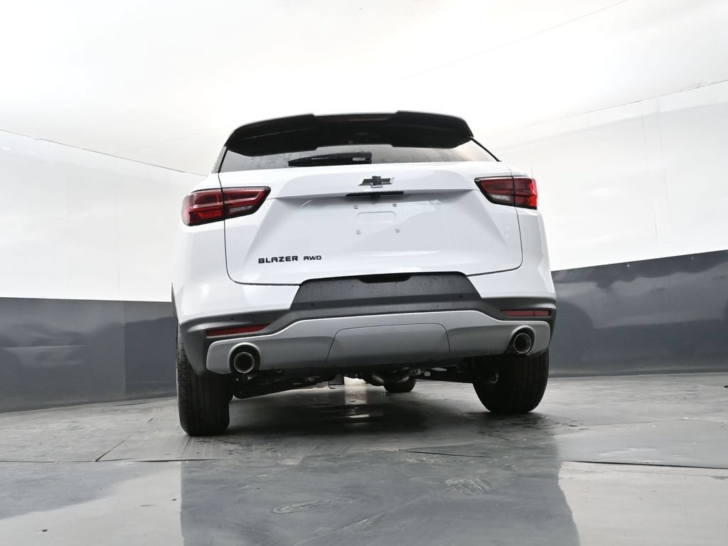 New 2026 Chevrolet Blazer LT w/ Midnight/Sport Edition AWD/4WD image 15