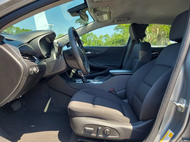 Certified 2025 Chevrolet Malibu LT FWD image 24