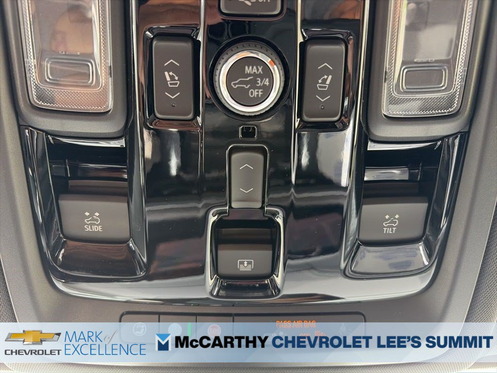 New 2026 Chevrolet Suburban Premier AWD/4WD image 12