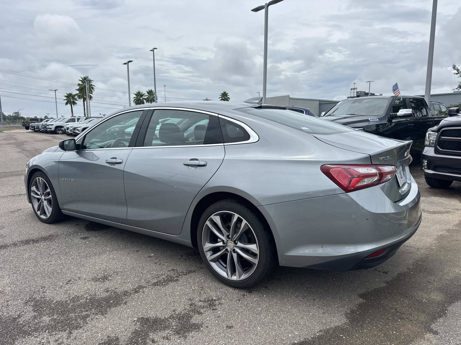 Used 2024 Chevrolet Malibu LT FWD image 6