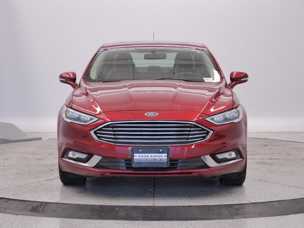 Used 2017 Ford Fusion SE w/ Fusion SE Technology Package FWD image 11