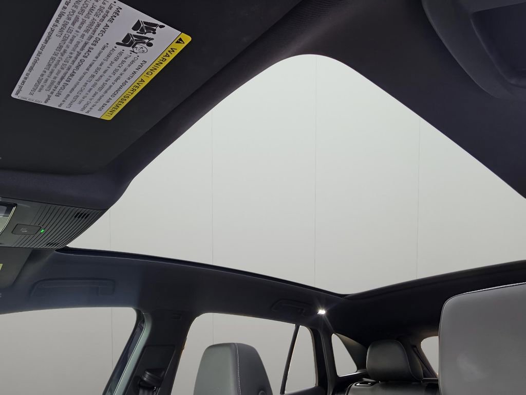 Used 2023 Volkswagen ID.4 Pro S Plus image 18