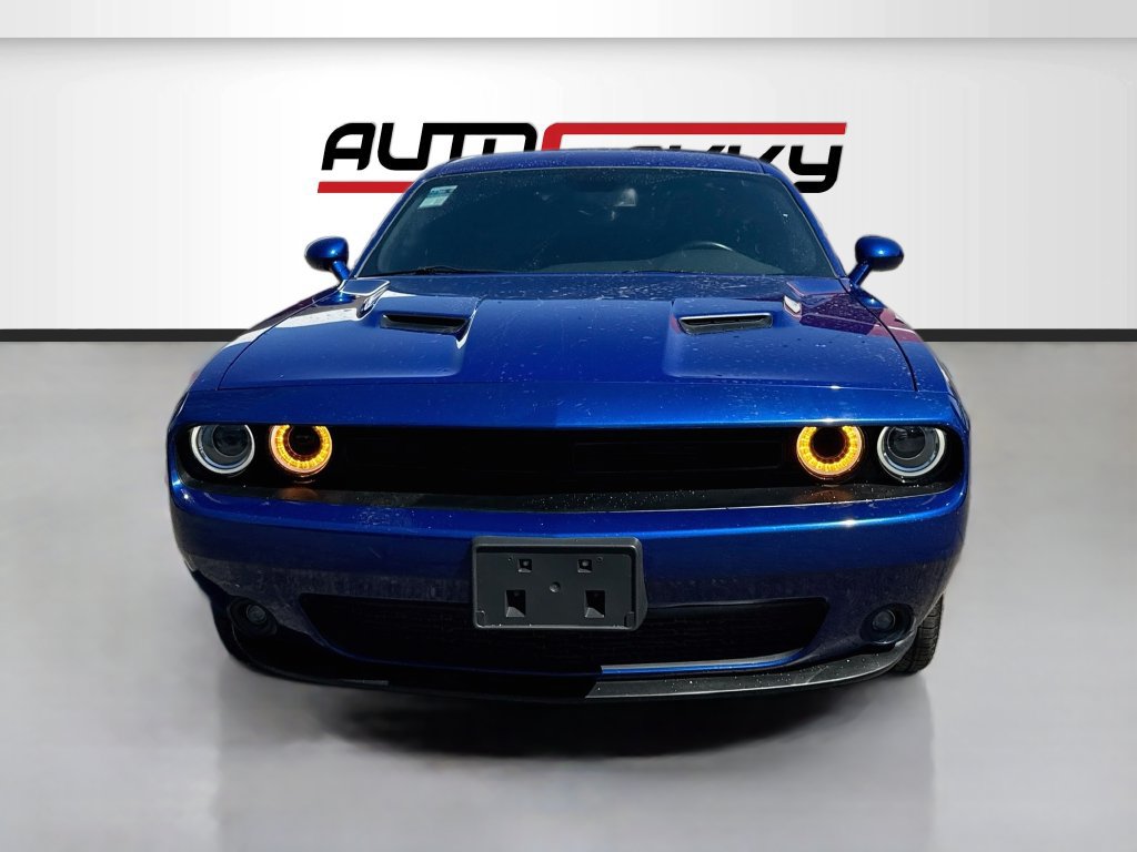 Used 2022 Dodge Challenger SXT w/ Blacktop Package RWD image 2