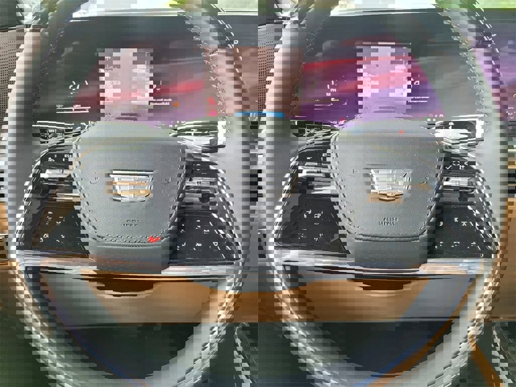 New 2025 Cadillac Escalade IQ Luxury 2 image 32