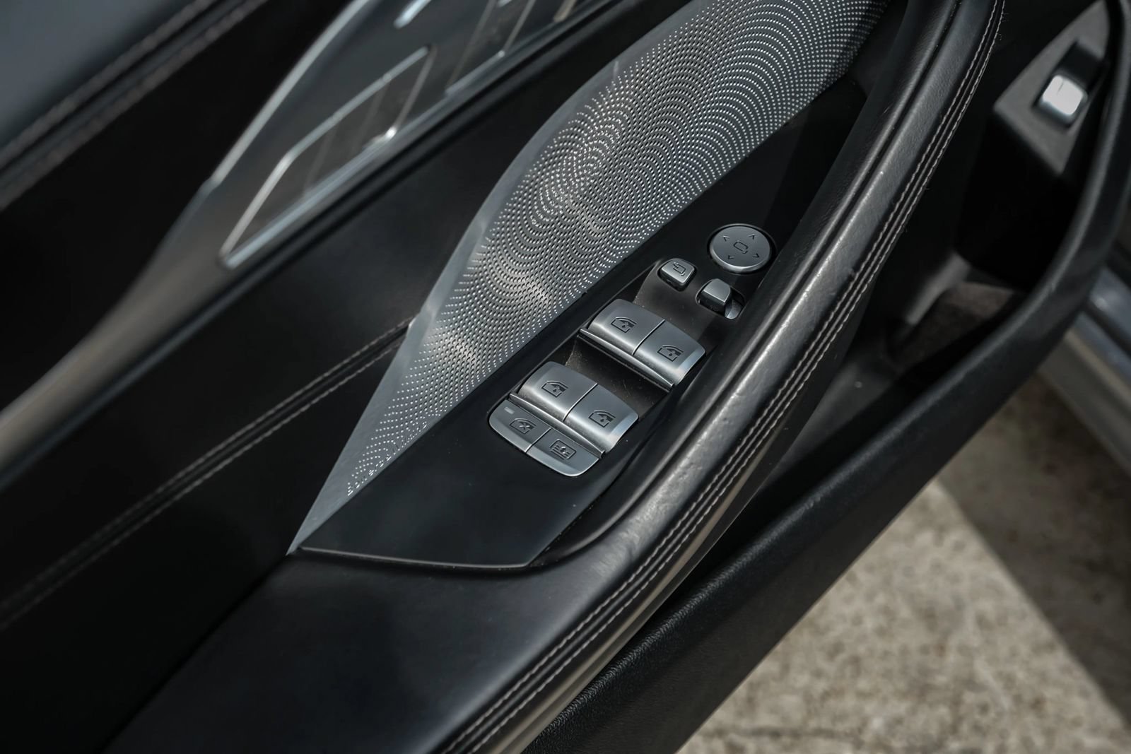 Used 2022 BMW M8 Gran Coupe xDrive Competition w/ M Carbon Exterior Package AWD/4WD image 46