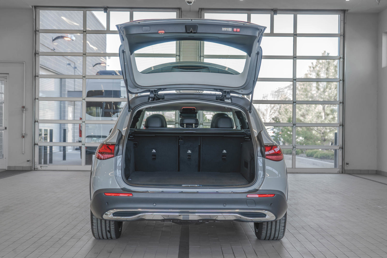 New 2025 Mercedes-Benz E 450 4MATIC All-Terrain Wagon image 16