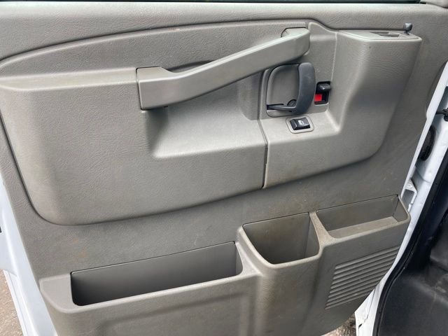 Certified 2024 GMC Savana 2500 Extended w/ Driver Convenience Package image 14