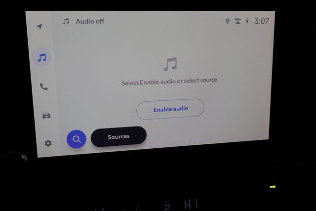 Used 2025 Toyota Camry SE image 24