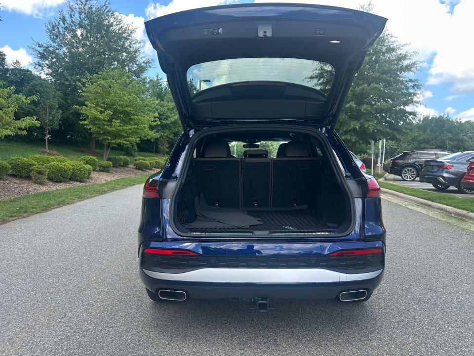 Certified 2025 Audi Q5 Prestige AWD/4WD image 14