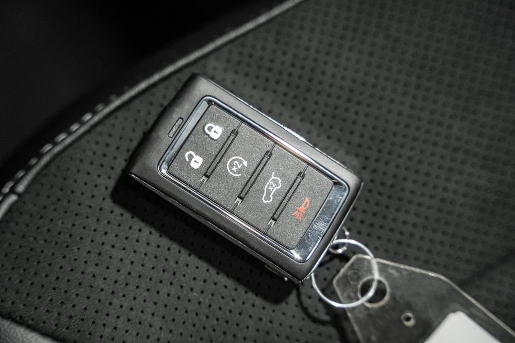 New 2025 Jeep Grand Cherokee Altitude image 40