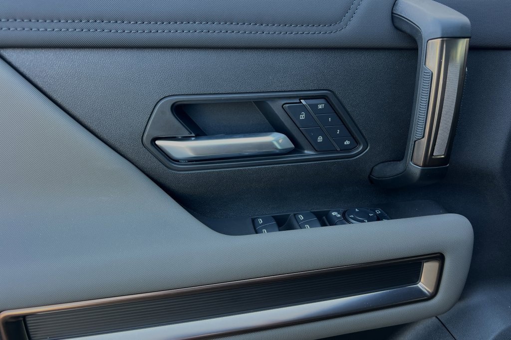 New 2025 GMC Hummer EV 3X w/ Extreme Off-Road Package image 8