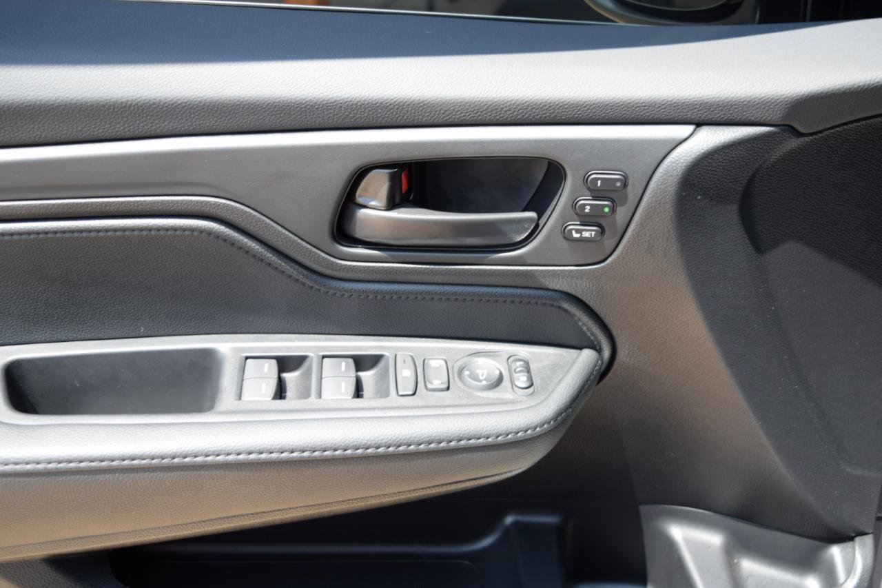 Used 2025 Honda Odyssey EX-L image 8