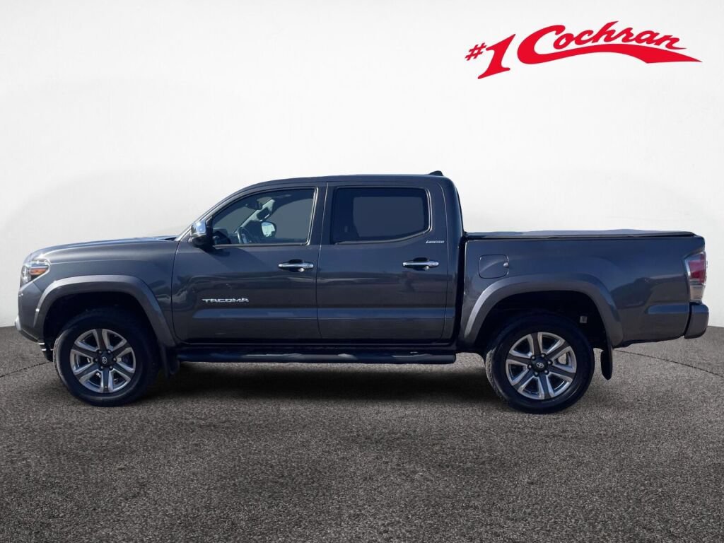 Used 2018 Toyota Tacoma Limited AWD/4WD image 10