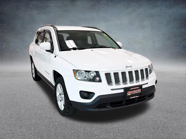 Used 2016 Jeep Compass Latitude image 4