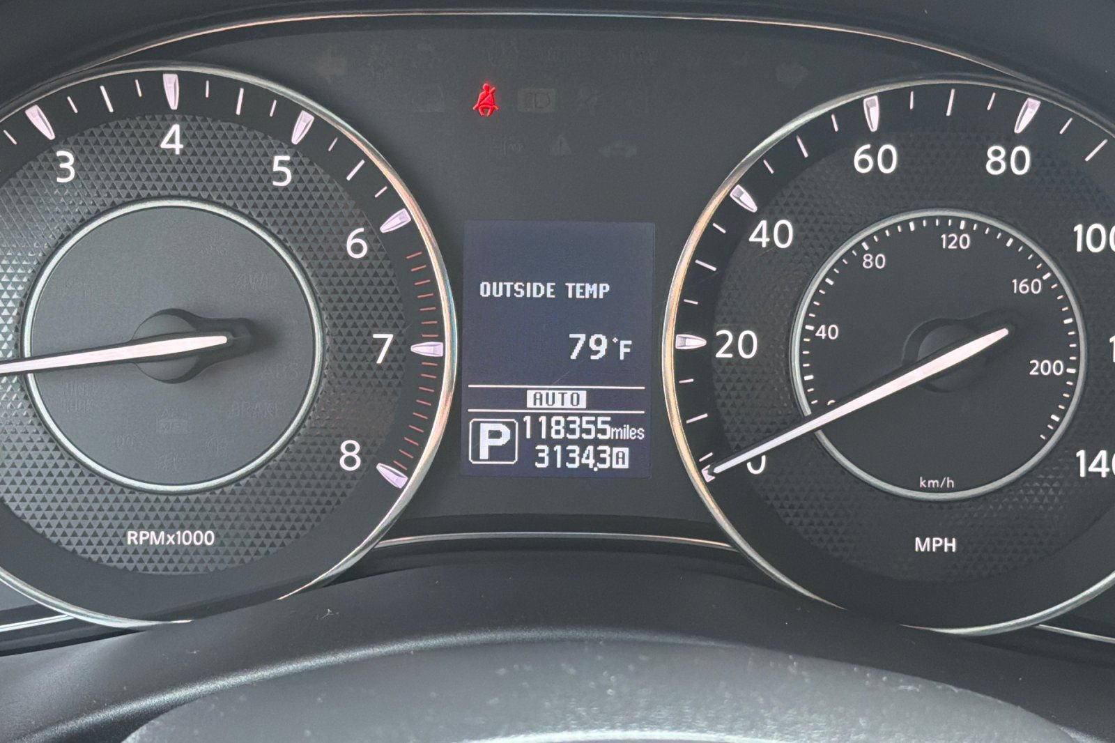 Used 2017 Nissan Armada Platinum w/ Interior Lighting Package AWD/4WD image 29