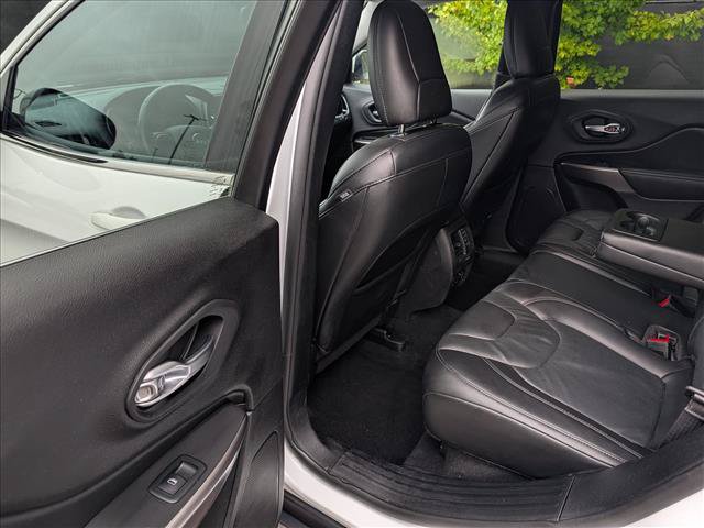 Used 2020 Jeep Cherokee Limited AWD/4WD image 24