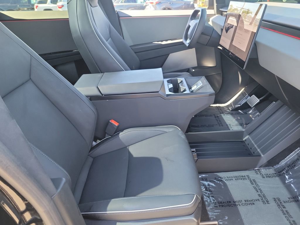 Used 2025 Tesla Cybertruck AWD Crew Cab image 20