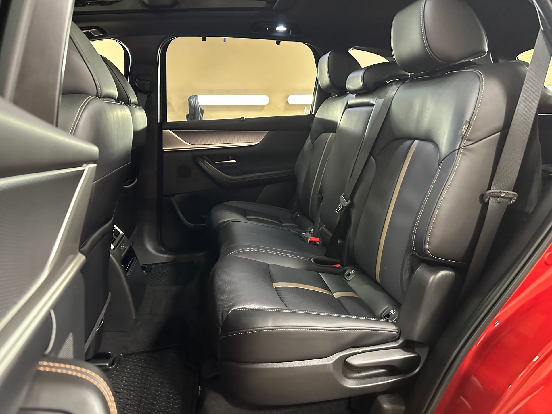 Used 2025 MAZDA CX-70 3.3 Turbo w/ Premium Plus Pkg AWD/4WD image 13