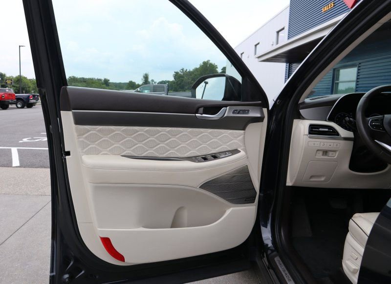 Used 2020 Hyundai Palisade Limited image 15