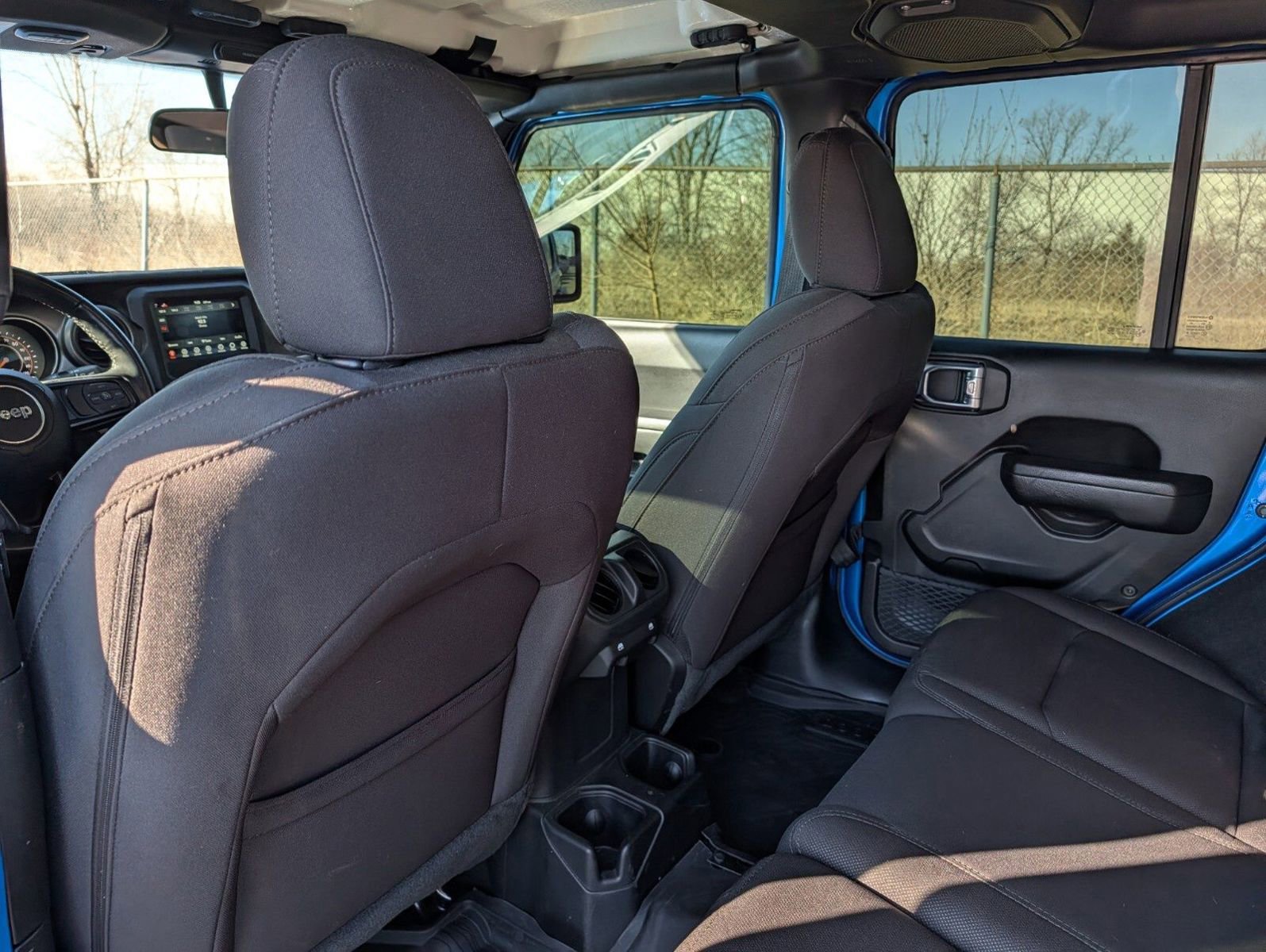 Used 2023 Jeep Wrangler Sport S image 22