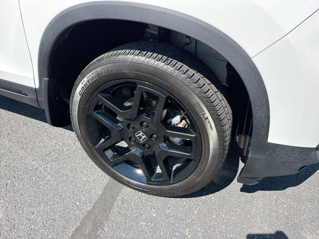 Used 2024 Honda Passport Black Edition image 16