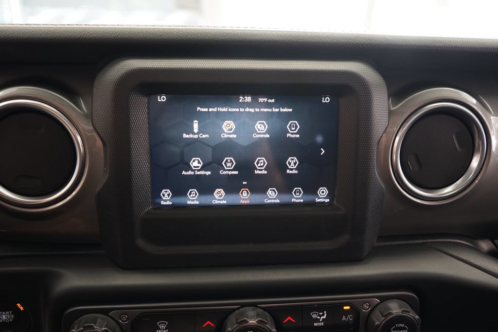 Used 2021 Jeep Wrangler Unlimited Sahara AWD/4WD image 31
