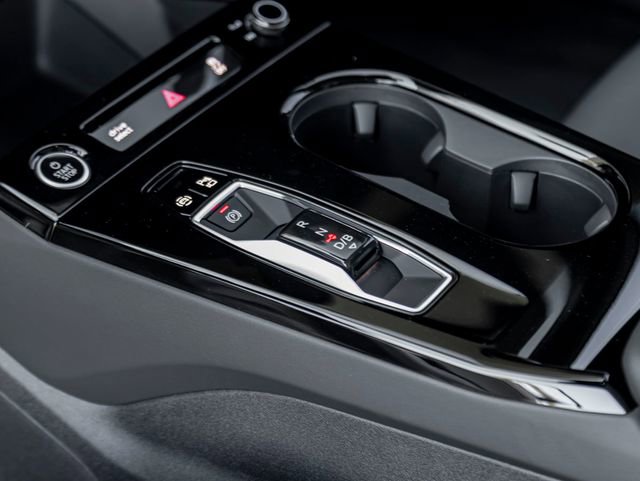 Certified 2025 Audi A6 e-tron Premium Plus w/ Premium Plus image 22