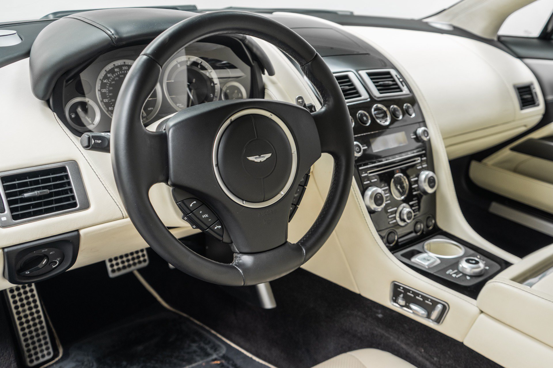 Used 2012 Aston Martin Rapide RWD image 13
