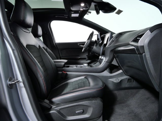 Certified 2024 Ford Edge ST-Line AWD/4WD image 10