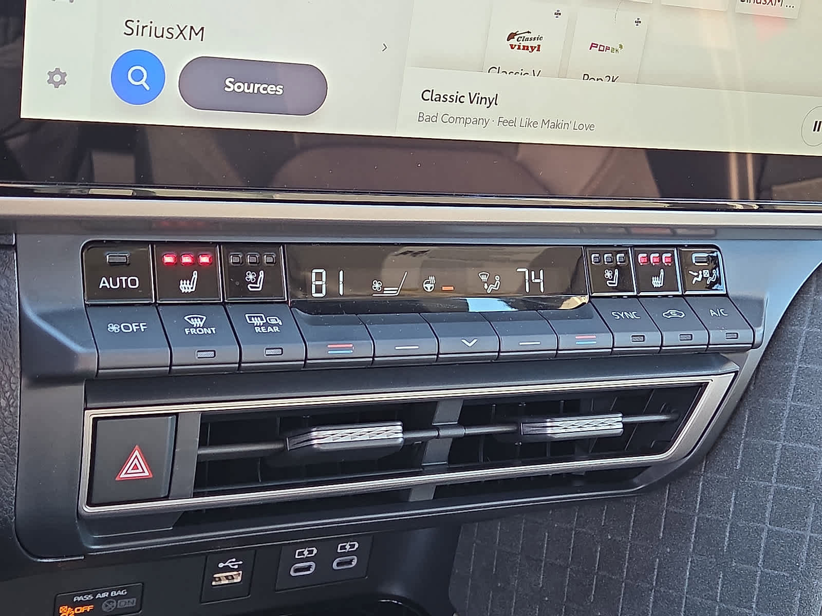 Used 2026 Toyota Camry XLE w/ Premium Package image 18