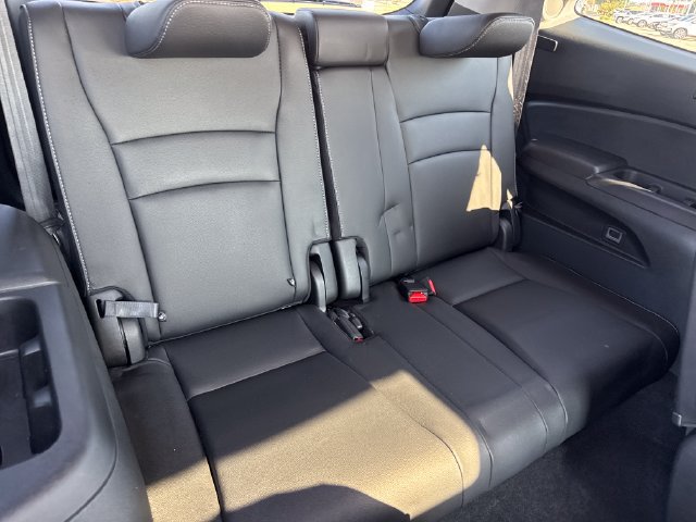 Used 2022 Honda Pilot Touring image 13