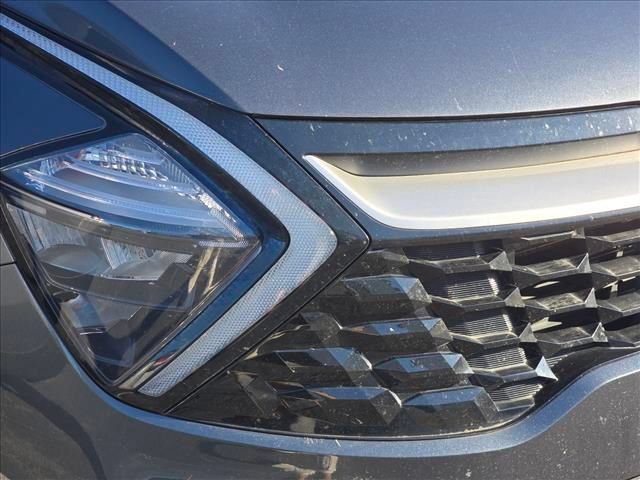 Used 2023 Kia Sportage EX FWD image 28