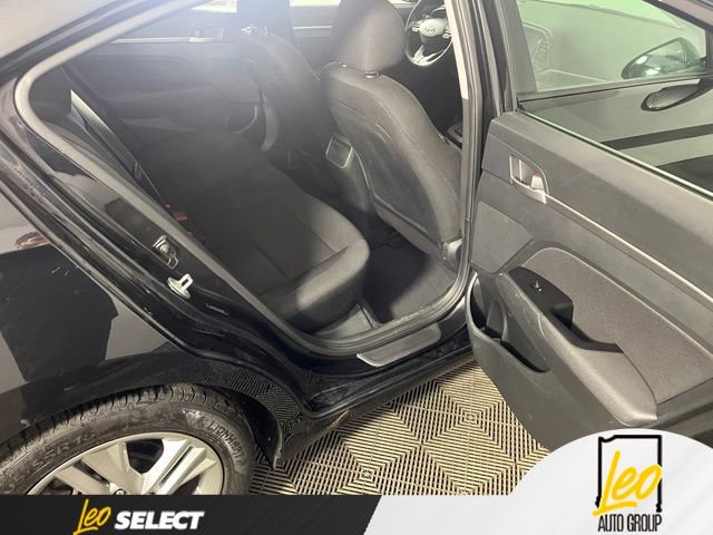 Used 2020 Hyundai Elantra Value Edition w/ Cargo Package (C1) FWD image 11