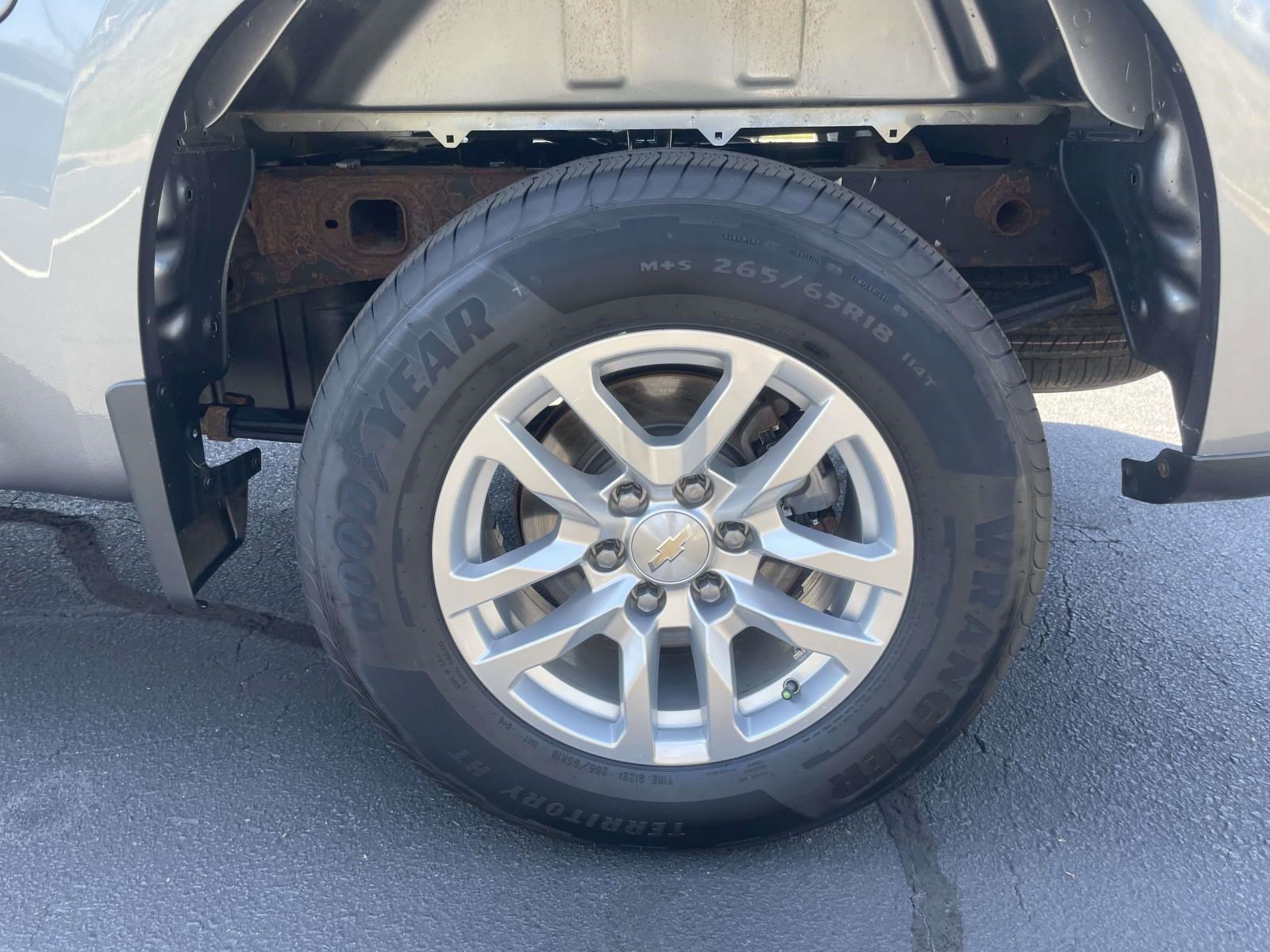 Used 2021 Chevrolet Silverado 1500 LT AWD/4WD image 7